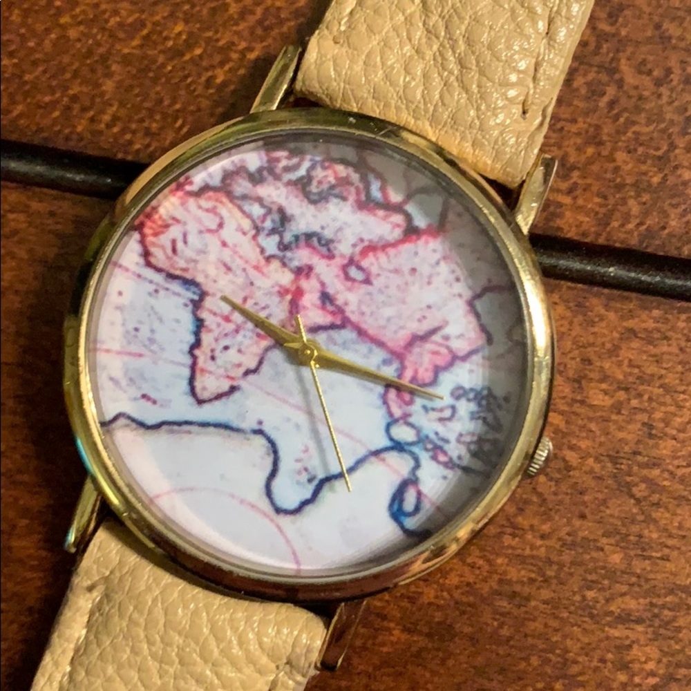World Map Watch - Picture 2 of 5